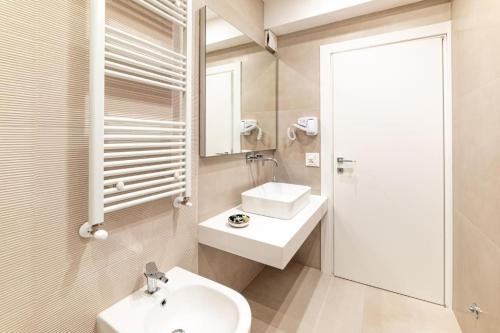 camera_acqua_bagno_2_-_casa_cescal_vieste