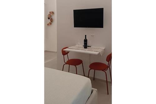 camera_fuoco_tavolino_-_casa_cescal_vieste