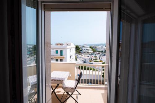 camera_terra_balcone_-_casa_cescal_vieste